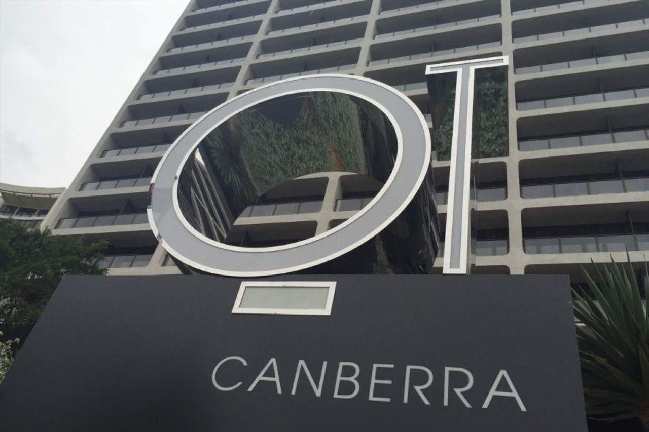 Qt Canberra Esterno foto