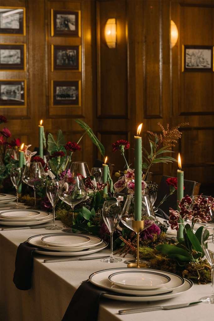 Qt Canberra Ristorante foto