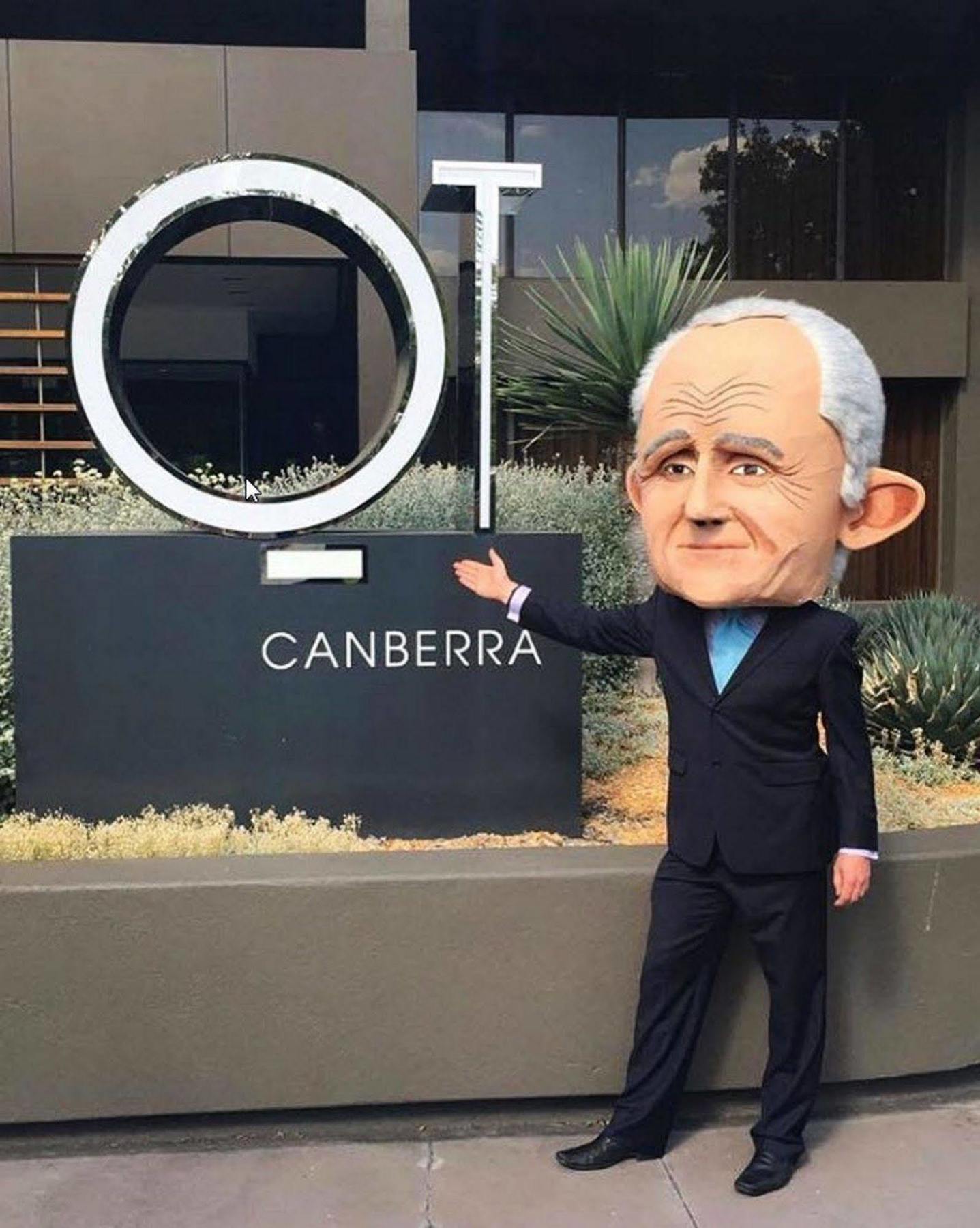 Qt Canberra Esterno foto